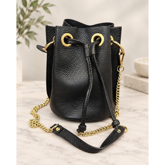 Vera Pelle Handbags - Vera Pelle Pebbled Leather Bucket Drawstring Bag Gold Chain Cross Body Purse EUC